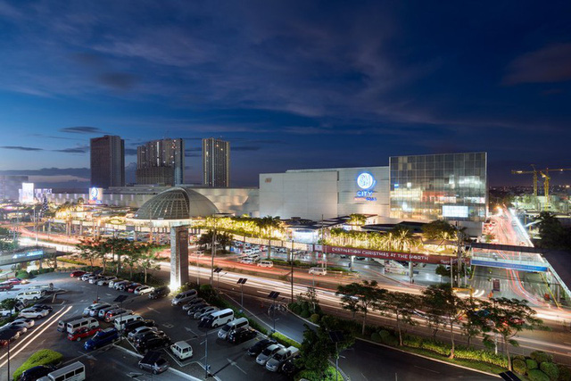 Trung tâm thương mại SM City North Edsa ở Philippines rộng 498.000 m2 vừa rộng lớn, sạch sẽ vừa đẹp đẽ bậc nhất trên thế giới.