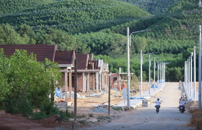 Cận cảnh “phố nhà mới” tái định cư dự án cao tốc Cam Lộ - La Sơn qua Huế