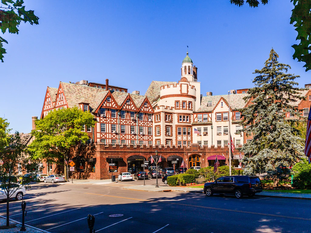 Scarsdale, New York 1