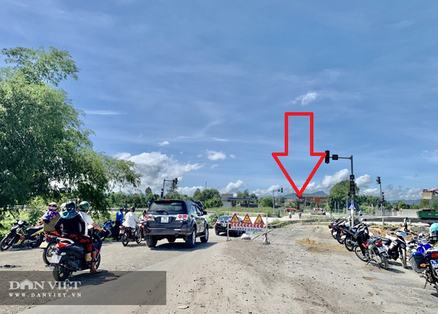 Quảng Ngãi: Dự án nâng cấp, mở rộng 5km đường gần 4 năm làm chưa xong  - Ảnh 1. Quảng Ngãi: Dự án nâng cấp, mở rộng 5km đường gần 4 năm làm chưa xong  - Ảnh 1.