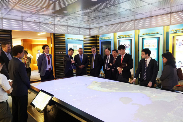 Kỳ vọng gì từ cuộc đổ bộ của các “ông lớn” ngành năng lượng Mỹ vào Việt Nam? - Ảnh 2. Kỳ vọng gì từ cuộc đổ bộ của các “ông lớn” ngành năng lượng Mỹ vào Việt Nam? - Ảnh 2.