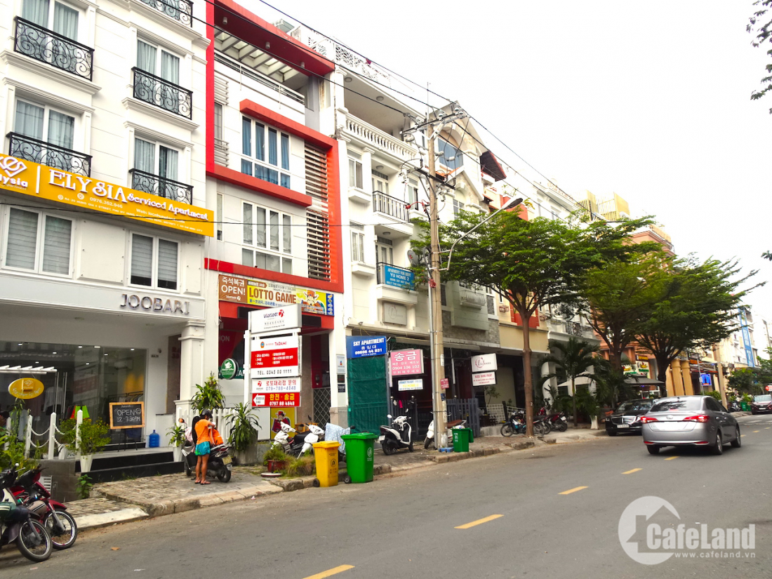 Sau cuộc tháo chạy ồ ạt, phố Hàn ở Phú Mỹ Hưng đã “vui” trở lại ...