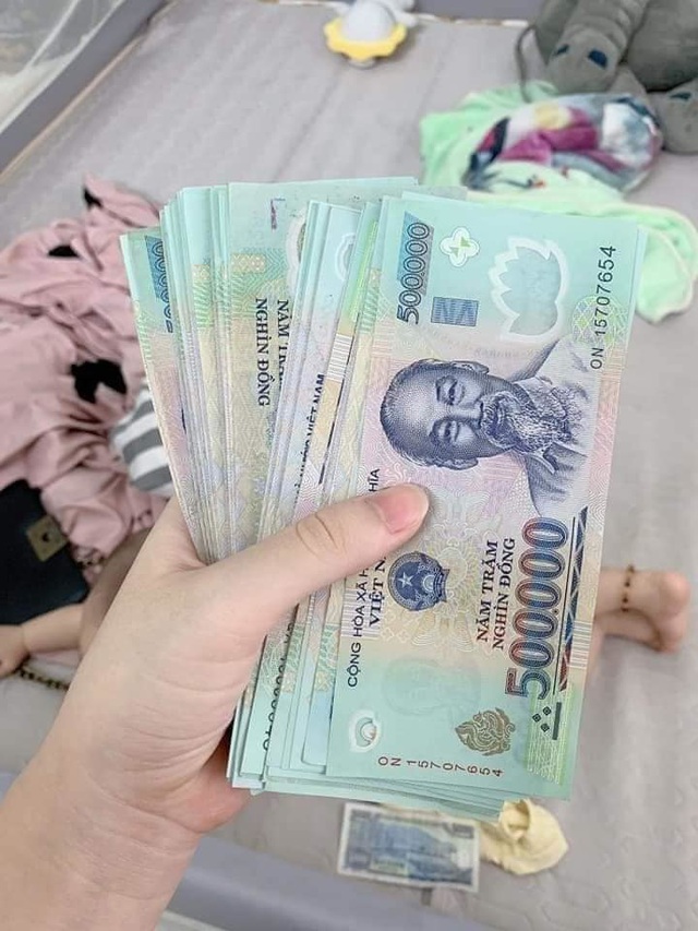 Mua nhà xây sẵn chung sổ đỏ, vợ chồng trẻ dở khóc dở cười - 1