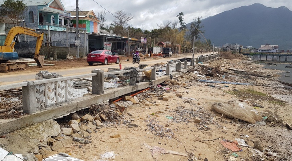 Thừa Thiên – Huế: Dân nghi ngờ công trình 160 tỷ đồng thiết kế, thi công ẩu gây hư hỏng nghiêm trọng? thua thien hue dan nghi ngo cong trinh 160 ty dong thiet ke thi cong au gay hu hong nghiem trong