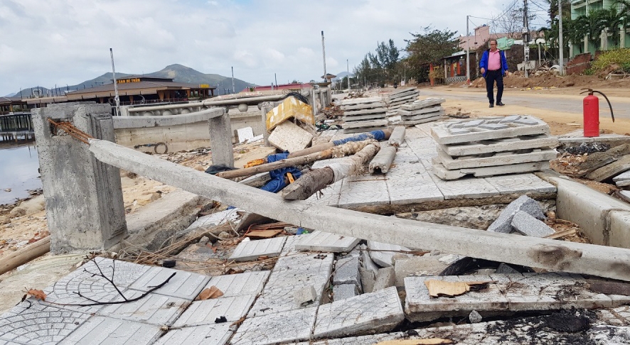 Thừa Thiên – Huế: Dân nghi ngờ công trình 160 tỷ đồng thiết kế, thi công ẩu gây hư hỏng nghiêm trọng? thua thien hue dan nghi ngo cong trinh 160 ty dong thiet ke thi cong au gay hu hong nghiem trong