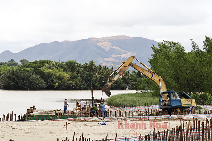 Cầu Ngọc Thảo mới đang được triển khai xây dựng.