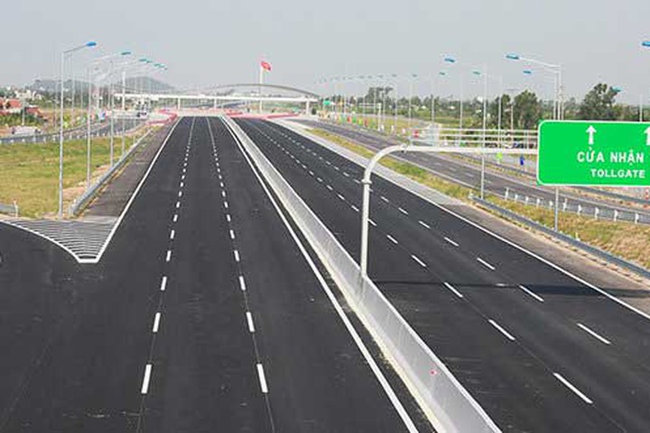 Chuyển đổi hình thức đầu tư cho đường cao tốc Tuyên Quang - Phú Thọ sẽ giúp cho công trình này được triển khai một cách hiệu quả hơn. Nếu quý vị quan tâm đến những phương thức đầu tư mới nhất của Việt Nam, hãy xem những hình ảnh liên quan đến đường cao tốc Tuyên Quang - Phú Thọ.