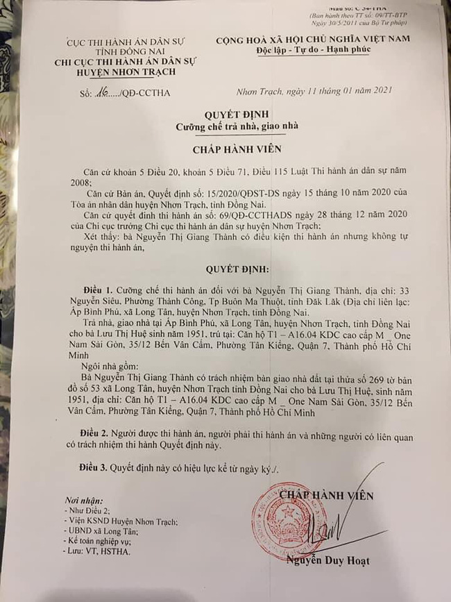 Mẹ gian nan đòi lại đất suýt bị con nuôi giành mất - Ảnh 2.