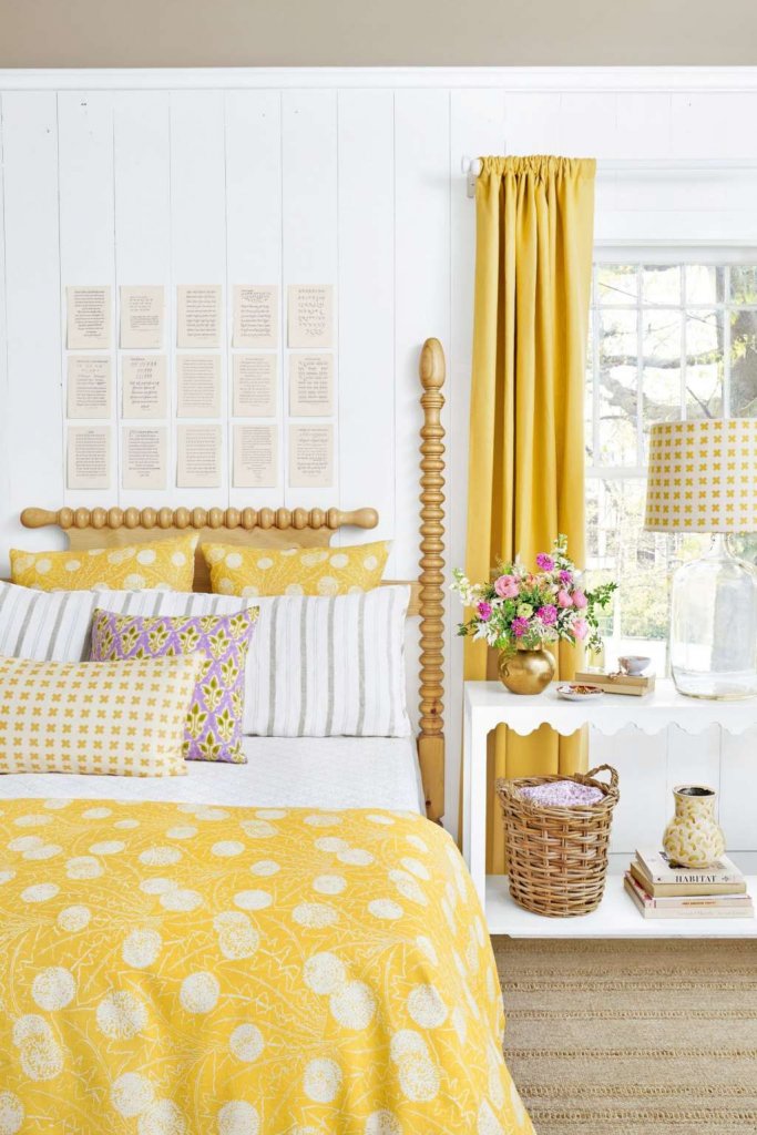 Cách trang trí phòng ngủ với màu vàng - CafeLand.Vn
