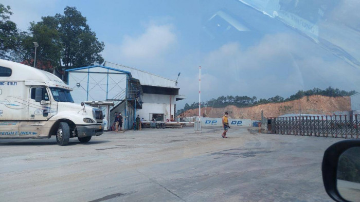 Lạng Sơn: Vì sao bến xe, cơ sở sản xuất trái phép gần 10 năm mới bị xử lý?