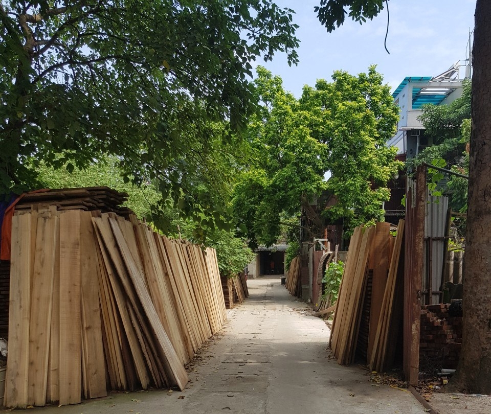 Yên Lạc (Vĩnh Phúc): Ngang nhiên lấn chiếm đất công để dựng xưởng gỗ, nhà tạm trái phép? Yên Lạc (Vĩnh Phúc): Ngang nhiên lấn chiếm đất công để dựng xưởng gỗ, nhà tạm trái phép?