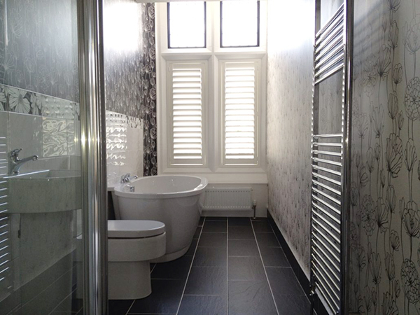 Cửa chớp nhà vệ sinh Cửa chớp nhà vệ sinh