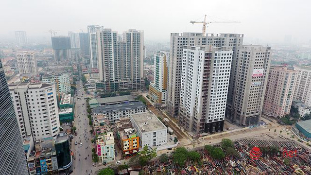 Khó khăn, nhiều doanh nghiệp bất động sản buộc phải cắt nhân sự, giảm lương 20-30%