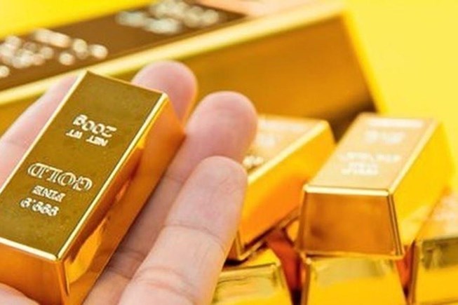 Điểm tin sáng: Vàng giảm giá, USD treo cao