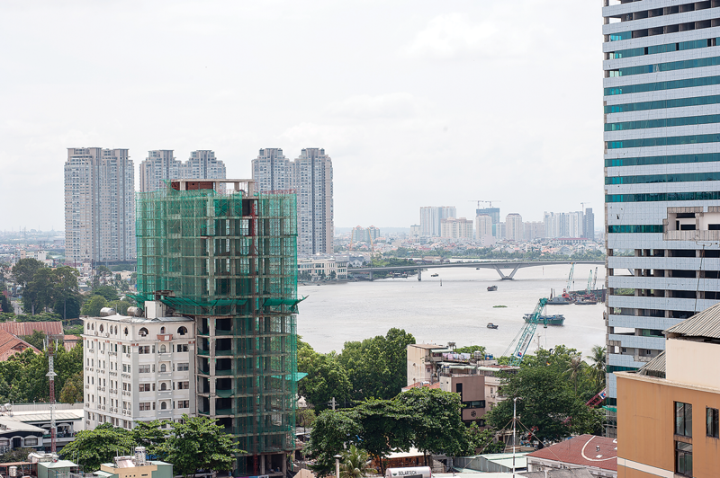 Ngạt thở vì Covid, bất động sản cần gấp oxy tín dụng