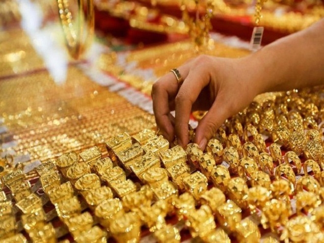 Điểm tin sáng: Vàng tiếp tục chịu áp lực giảm giá