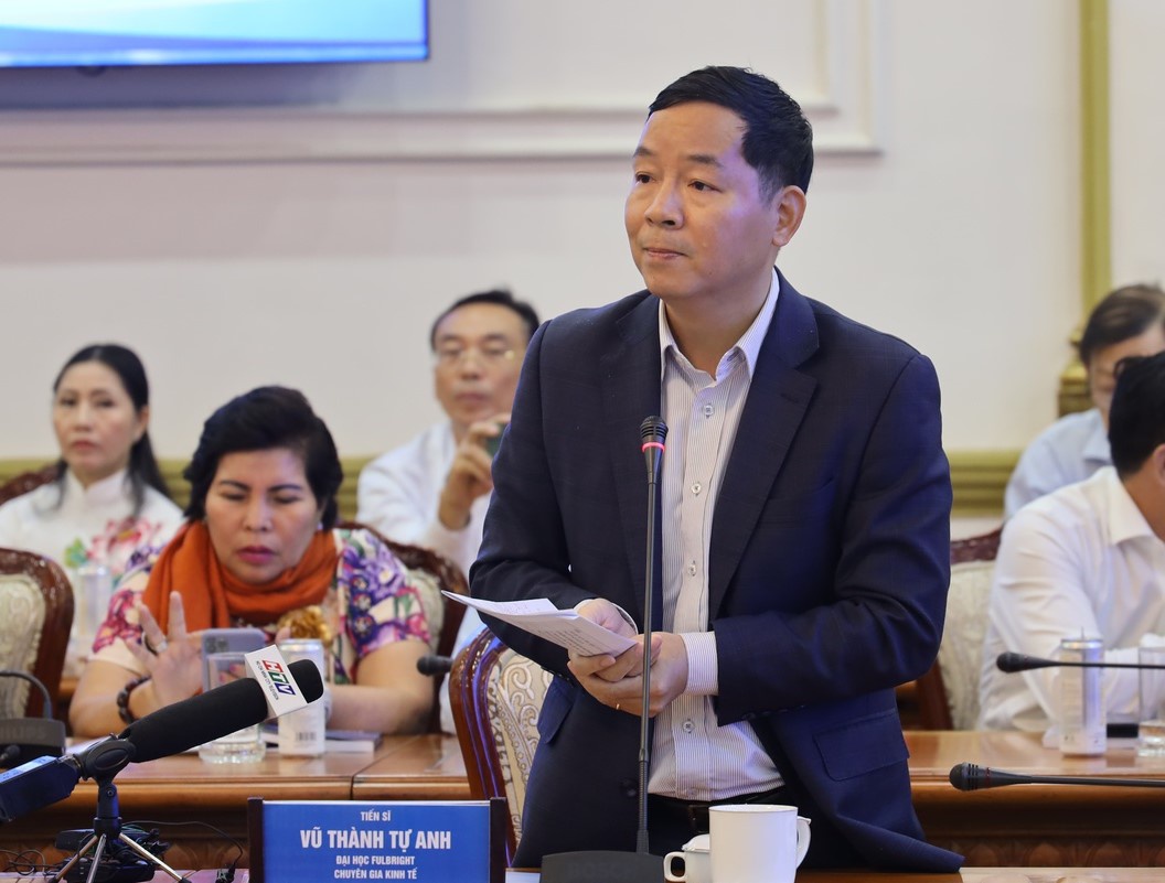 TS Vũ Thành Tự Anh cảnh báo về thiệt hại của kinh tế TP.HCM TS Vũ Thành Tự Anh cảnh báo về thiệt hại của kinh tế TP.HCM