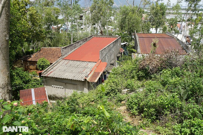 Bình Định: Hàng trăm người đến hẹn lại... bỏ nhà chạy! Bình Định: Hàng trăm người đến hẹn lại... bỏ nhà chạy!
