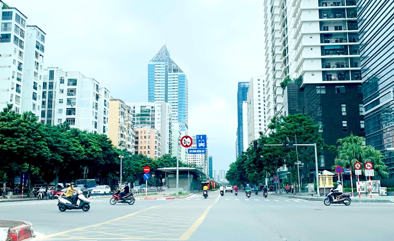 Bất động sản 24h: Nới lỏng giản cách, doanh nghiệp rục rịch trở lại