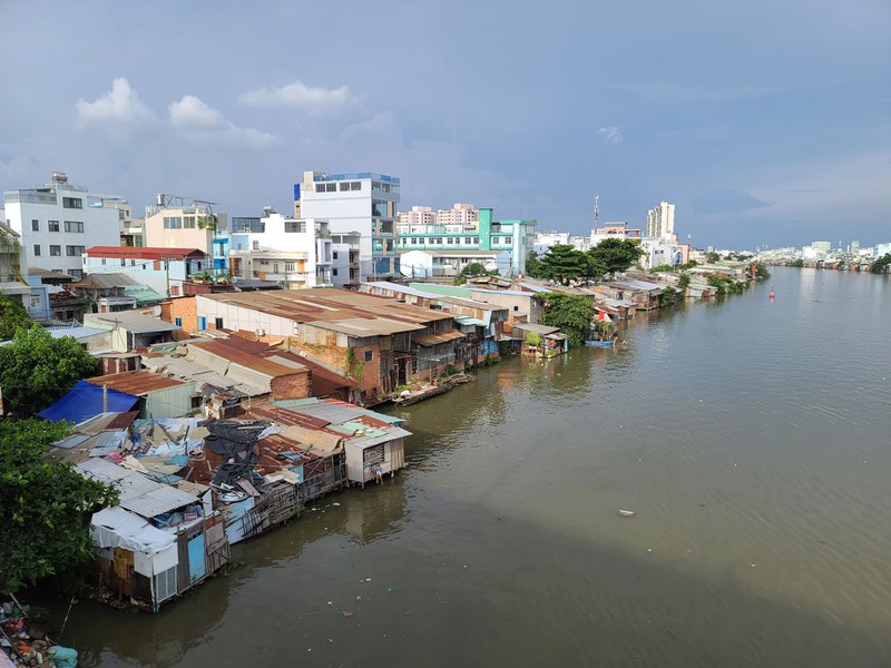 Bất động sản 24h: Giải bài toán di dời nhà ven kênh rạch