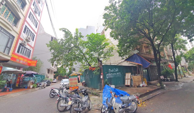 Đấu giá đất ở quận trung tâm Hà Nội 'chốt' gần 400 triệu/m2 gây xôn xao