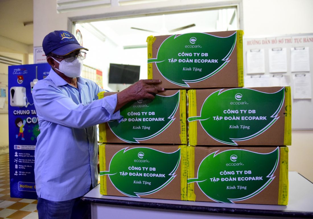 Thêm 1,1 triệu viên thuốc Molnupiravir nhập khẩu được bàn giao ngay cho 17 tỉnh thành