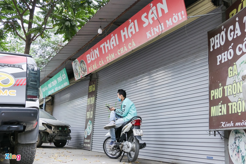 Nhiều quán đóng cửa, nghỉ Tết sớm khi phải dừng bán tại chỗ