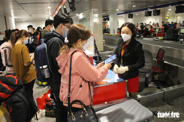 Chính phủ: Mở cửa du lịch trước 30-3, tập trung xử lý công việc sau nghỉ Tết