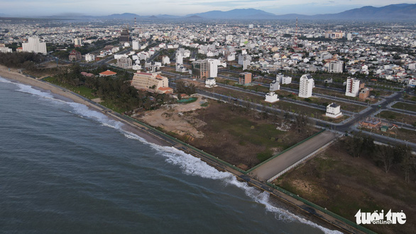 Bình Thuận thu hồi dự án xây dựng các cao ốc đắc địa ở ven biển