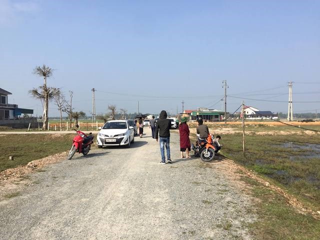 Nóng trong tuần: Cò đất náo loạn vùng quê