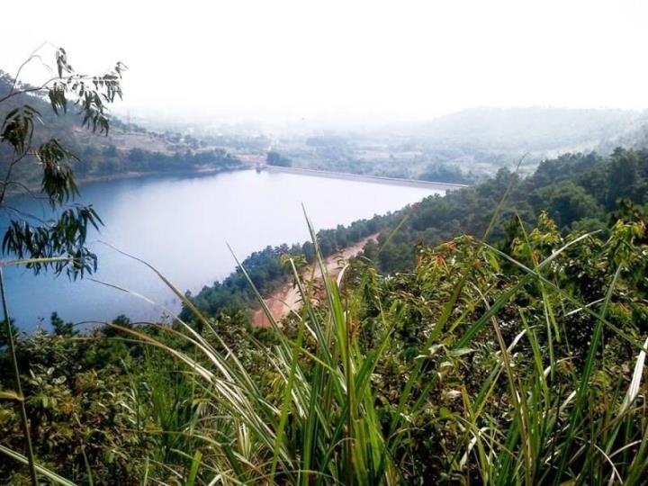 Khách lùng mua, đất ven hồ ‘nóng’ hầm hập