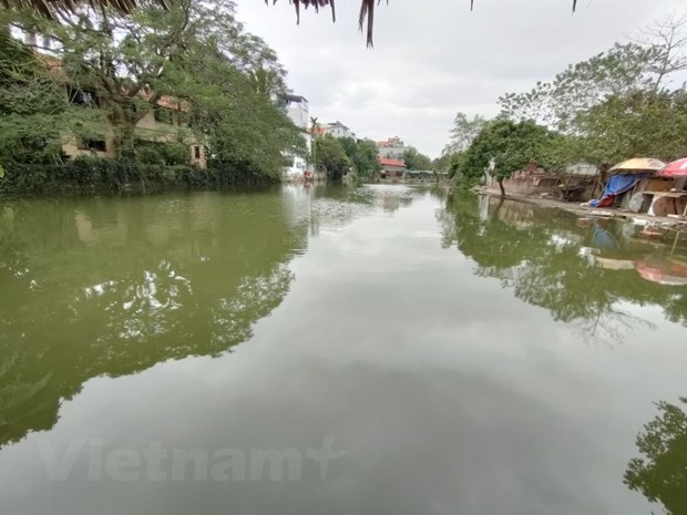 Vụ lấp hồ để phân lô bán đất ở Hà Nội: Giới chuyến gia nói gì?