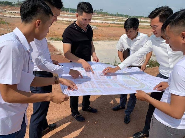 Bất động sản tăng giá theo lạm phát và lời khuyên để tránh chết trên đống tài sản Bất động sản tăng giá theo lạm phát và lời khuyên để tránh chết trên đống tài sản