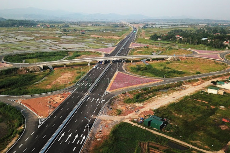 Lâm Đồng khai thác quỹ đất hai bên tuyến cao tốc Tân Phú - Bảo Lộc và Bảo Lộc - Liên Khương