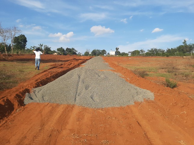 'Cò' đất lộng hành, chính quyền ở đâu?