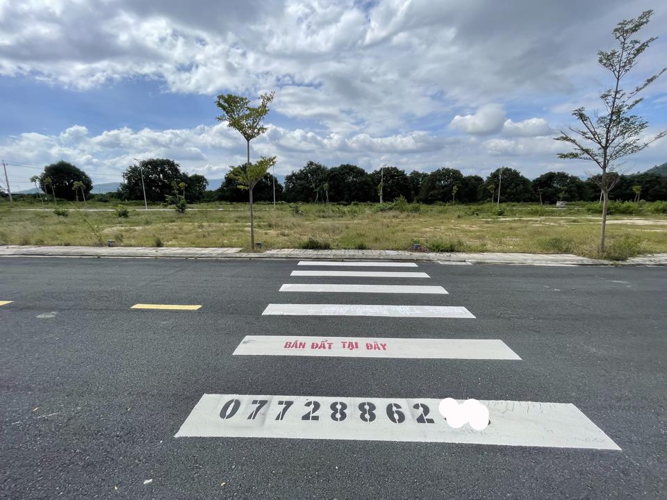 Khánh Hòa: Cam Lâm giá đất tăng cao, chính quyền cảnh báo rủi ro đầu cơ Khánh Hòa: Cam Lâm giá đất tăng cao, chính quyền cảnh báo rủi ro đầu cơ