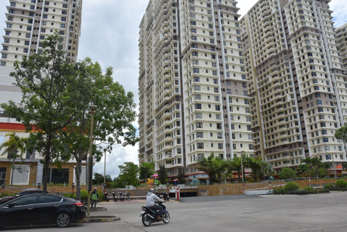 Dè dặt bơm vốn vào bất động sản Dè dặt bơm vốn vào bất động sản