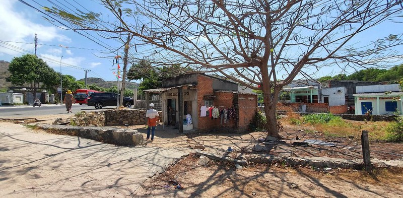 Tiếp vụ đất đã mua 23 năm vẫn bị coi là bất hợp pháp: Địa phương thông tin chính thức, người dân cho rằng vẫn chưa thuyết phục Tiếp vụ đất đã mua 23 năm vẫn bị coi là bất hợp pháp: Địa phương thông tin chính thức, người dân cho rằng vẫn chưa thuyết phục