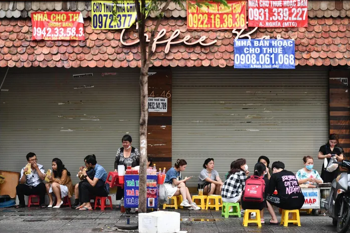 Thành tụ điểm hàng rong, giá thuê vẫn hơn nửa tỷ đồng/tháng Thành tụ điểm hàng rong, giá thuê vẫn hơn nửa tỷ đồng/tháng