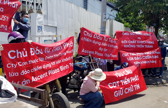 Thu tiền làm căn hộ đã 4 năm nhưng chỉ là bãi đất trống Thu tiền làm căn hộ đã 4 năm nhưng chỉ là bãi đất trống