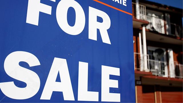 Nghịch lý: Giá nhà giảm có thể là con dao hai lưỡi với người mua nhà lần đầu