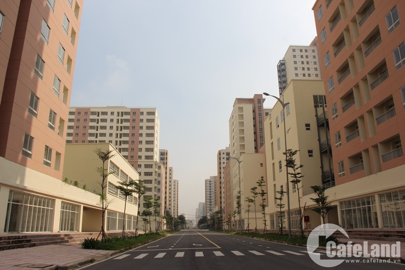 Siết tín dụng bất động sản: Thị trường đang khó thở Siết tín dụng bất động sản: Thị trường đang khó thở