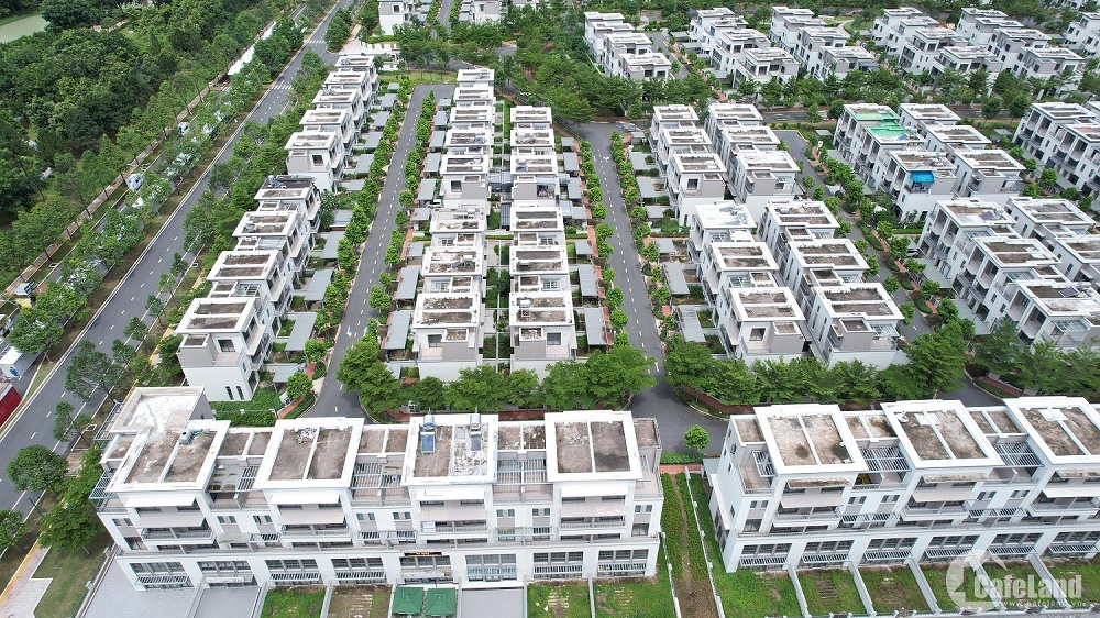 Bất động sản Nhơn Trạch: Nhà phố, biệt thự tiền tỉ vắng người
