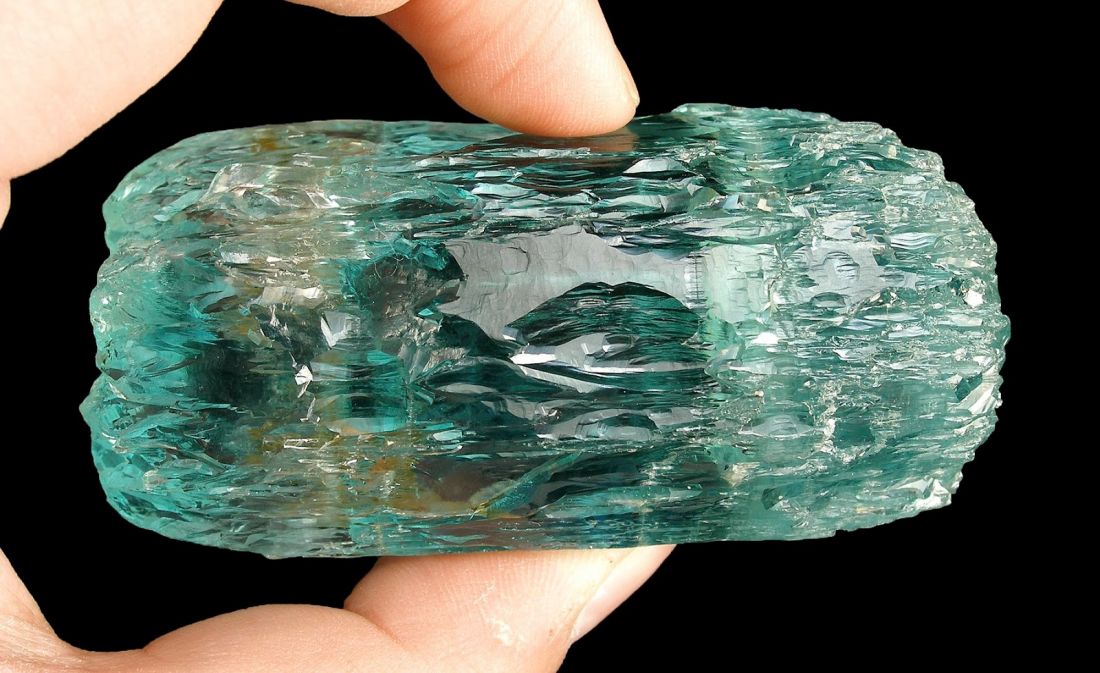 Đá Aquamarine Hợp Cung Gì? Khám Phá Ý Nghĩa Và Cách Sử Dụng Đá Aquamarine