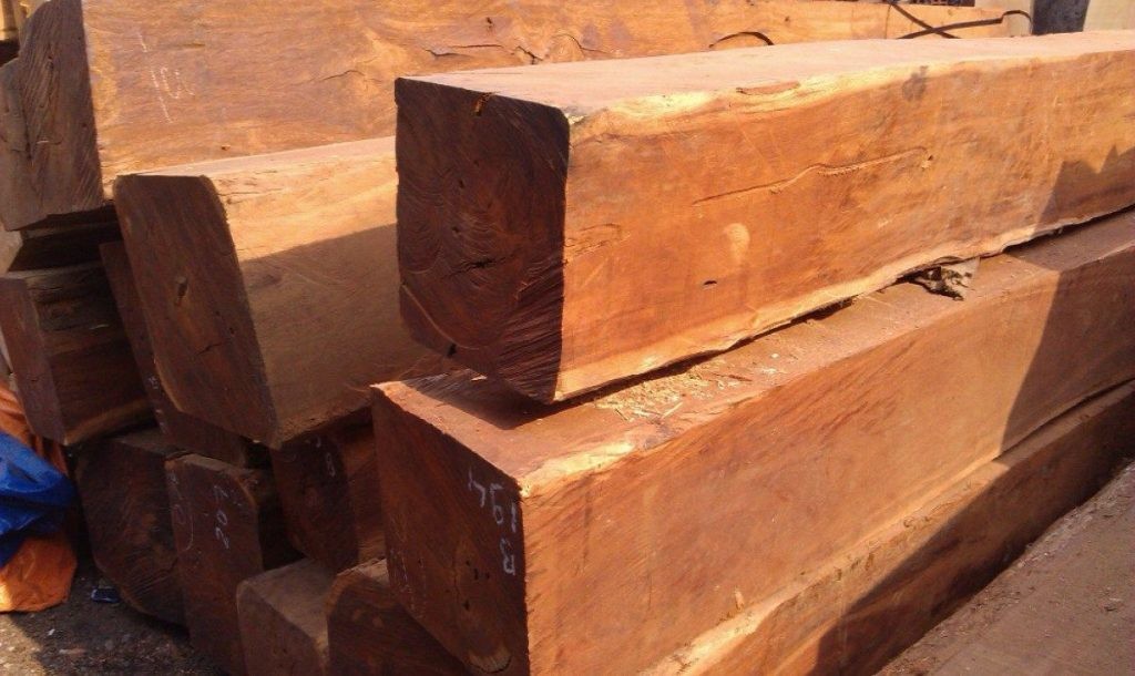 Gỗ Căm xe nguyên khối