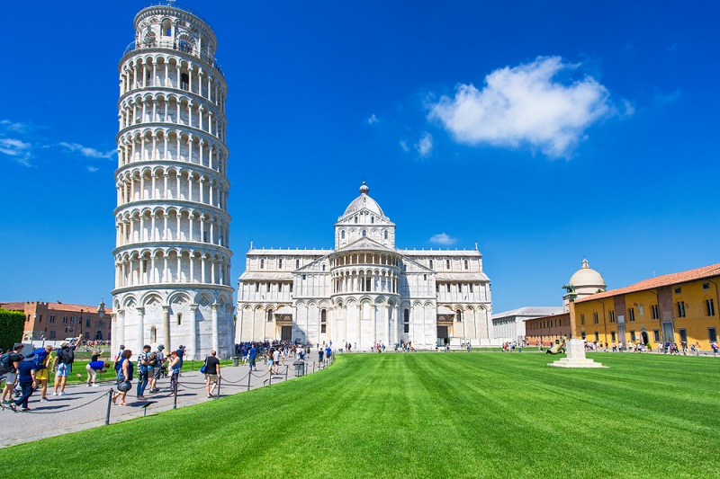 Kiến trúc kì lạ của tháp nghiêng Pisa - biểu tượng sự vững mạnh của nước Ý  - CafeLand.Vn...