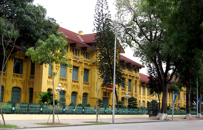 Grand Lycée ALbert Sarraut – công trình tiêu biểu của kiến trúc địa phương Pháp