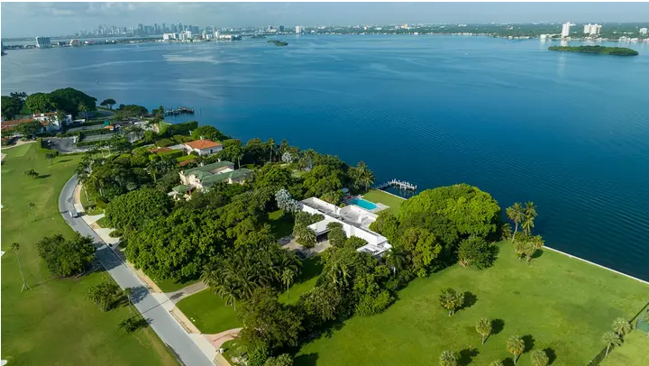 Billionaire Jeff Bezos spent $68 million to buy a villa on Indian Creek billionaire island