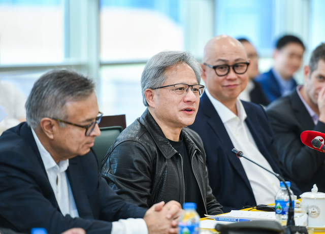 Chủ tịch tập đoàn 1.200 tỷ USD  Nvidia cam kết thành lập pháp nhân tại Việt Nam