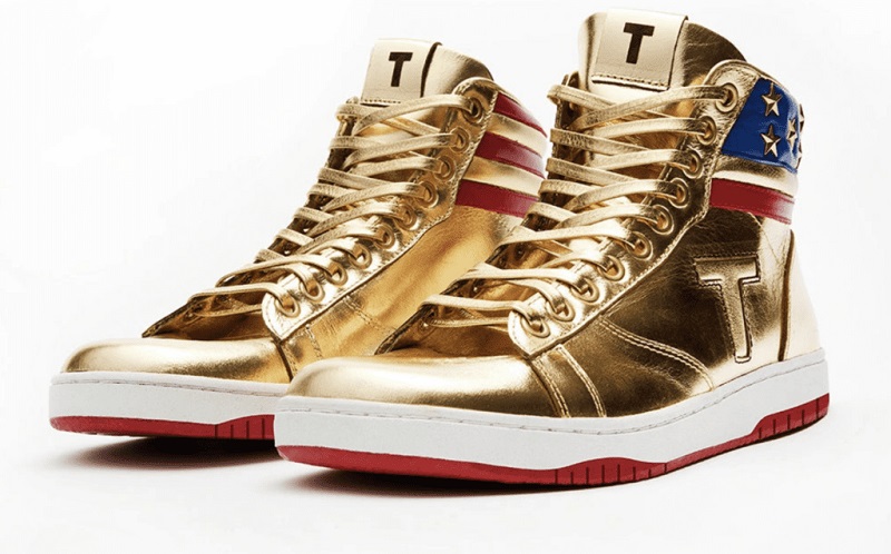 Donald Trump ra mắt bộ sưu tập đồng hồ với “giá sốc” trước ngày bầu cử- Ảnh 2. Donald Trump ra mắt bộ sưu tập đồng hồ với “giá sốc” trước ngày bầu cử- Ảnh 2.